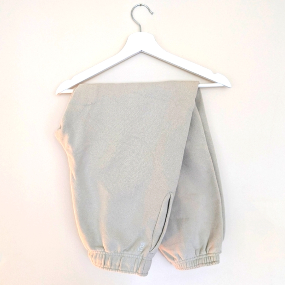 Cozy AF TNA Artizia Sweatpants Light Mint
